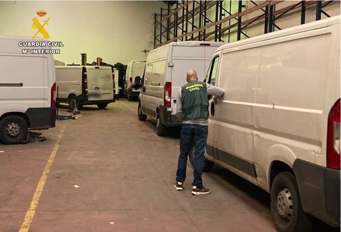 Furgonetas recuperadas por la Guardia Civil