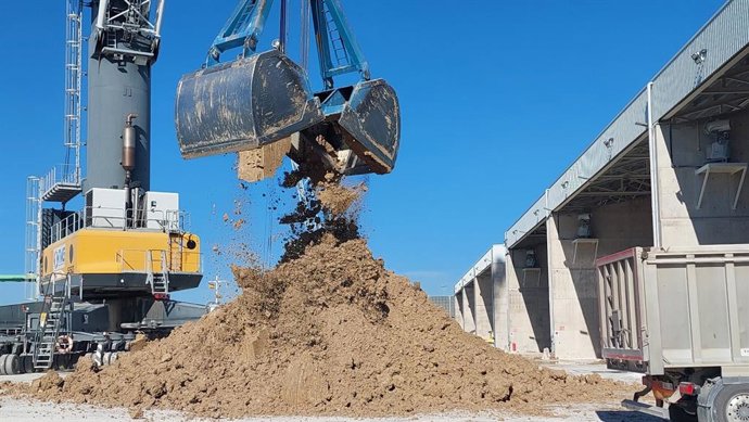 PortCastelló lidera en enero el crecimiento de tráfico de mercancías del sistema portario español