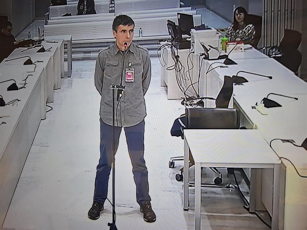 El exmiembro de ETA Ibon Fernández Iradi, alias 'Susper', durante un juicio en la Audiencia Nacional a 17 de febrero de 2025, en Madrid.
