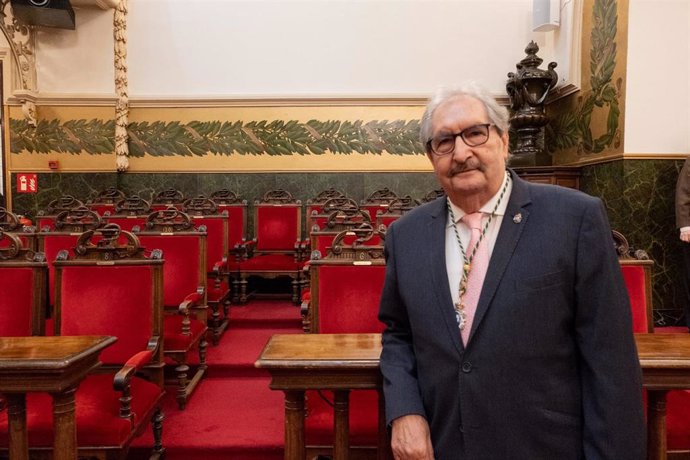 El profesor José Miguel García Sagredo