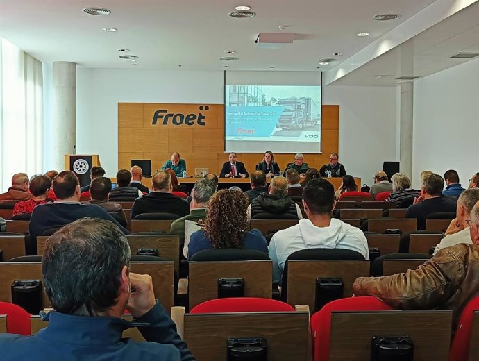 El director general de Movilidad y Transporte, José Antonio Verdú, durante la jornada informativa ‘Tacógrafo digital uso y aplicación de la normativa en el transporte de viajeros’