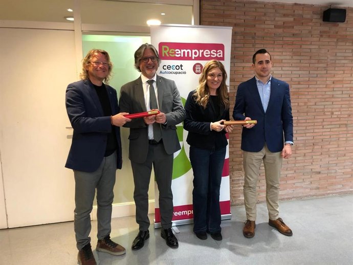 Momento de la firma del acuerdo.