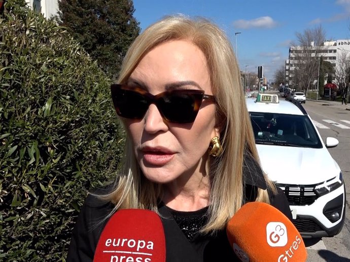 CARMEN LOMANA