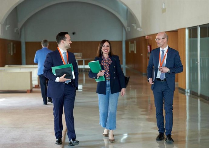 La consejera de Fomento, Rocío Díaz, en el Parlamento andaluz.