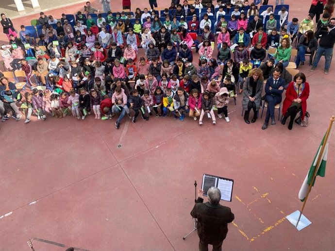 Acto con motivo del Día de Andalucía en el colegio Alcalá Venceslada.