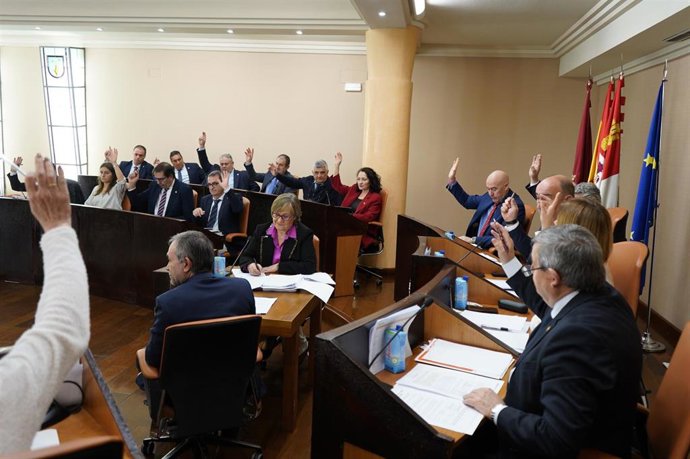 Los diputados del grupo popular, durante una de las votaciones.