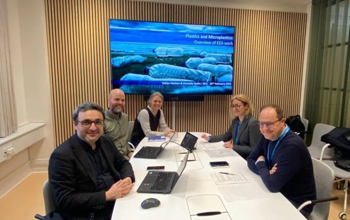 César Luena analiza con la Agencia Europea de Medio Ambiente la implementación de las principales políticas medioambientales