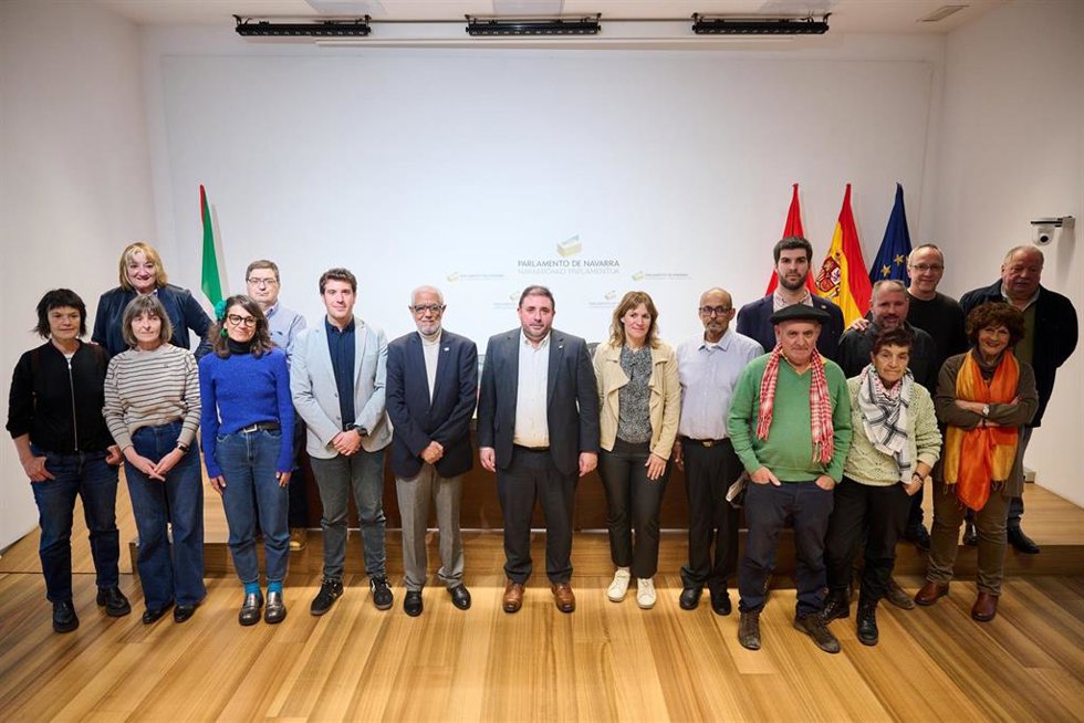 El Parlamento de Navarra celebra un acto de conmemoración del 49 aniversario de la República Saharaui.
