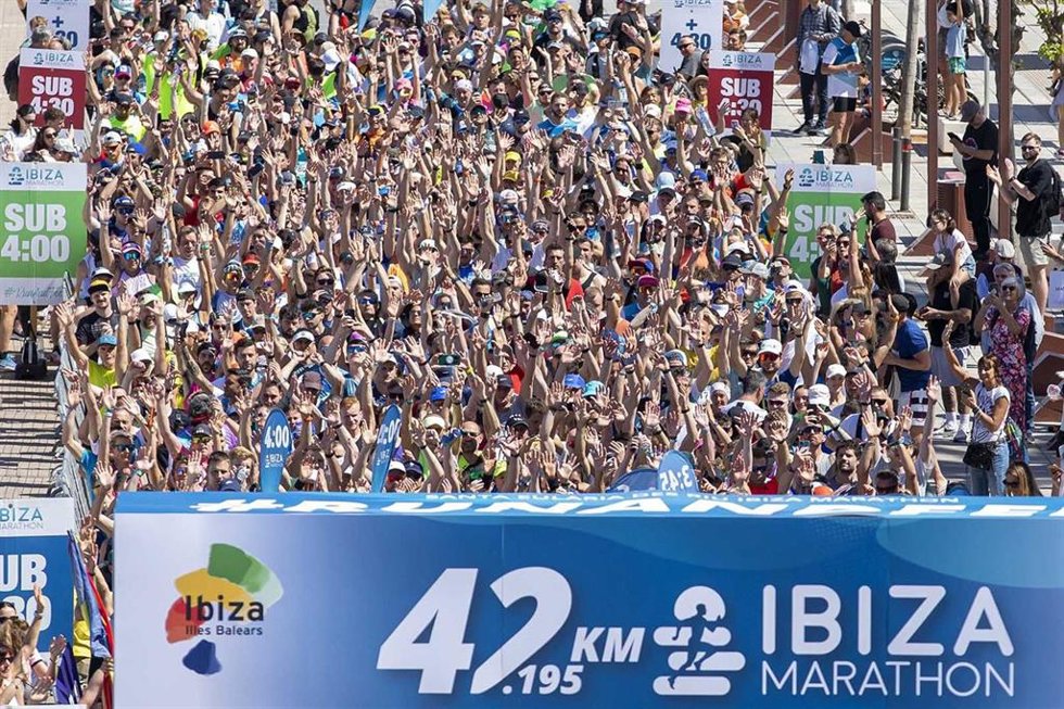 Archivo - El Santa Eulria Ibiza Marathon supera los 5.000 inscritos en su octava edición y apunta a un nuevo récord