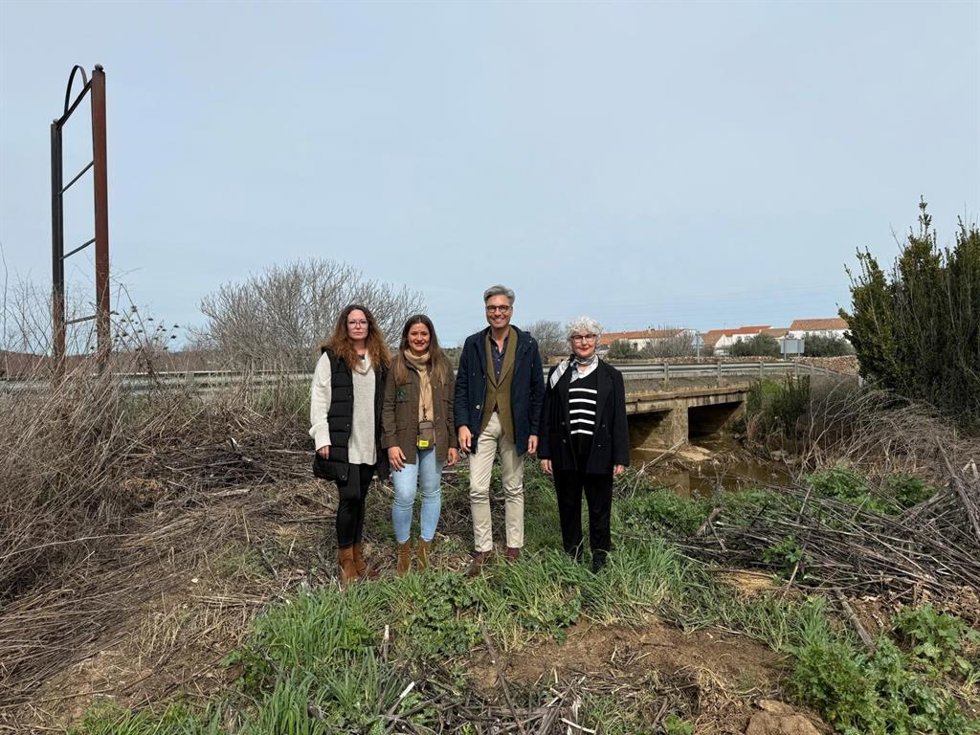 Visita de la Diputación Provincial de Córdoba a las obras de encauzamiento del arroyo de La Parrilla en La Granjuela