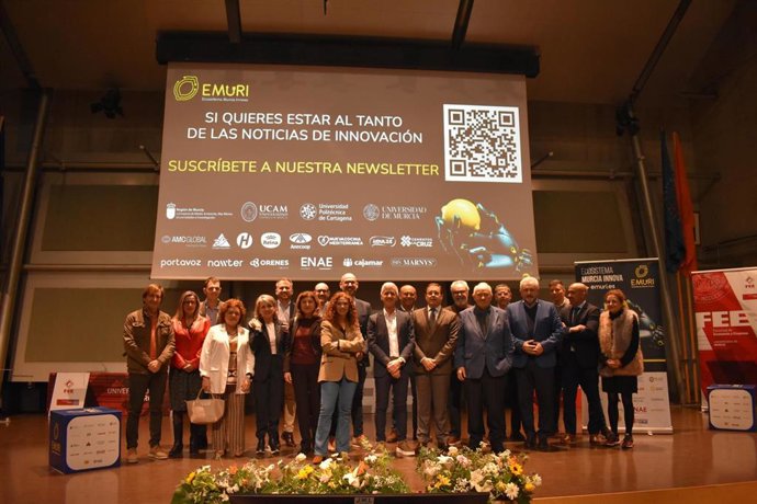 Jornada que hubo en la Facultad de Economía y Empresa de la UMU sobre innovación y liderazgo. En ella estuvo Rafael Juan, CEO de Vicky Foods, en el marco del VII encuentro EMURI (Cátedra Interuniversitaria Ecosistema Murcia Innova).
