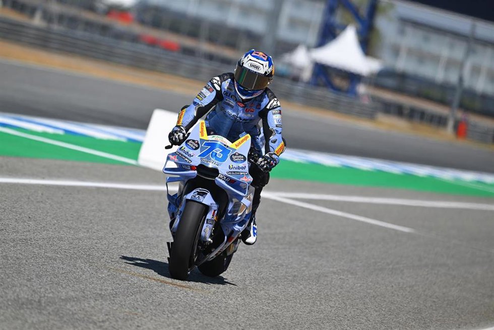 El piloto español de MotoGP Álex Márquez (Ducati) en el Circuito Internacional de Chang (Tailandia) en el GP Tailandia 2025