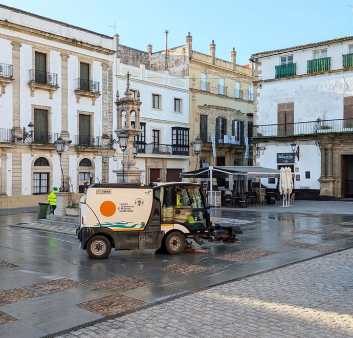 Limpieza viaria en el Puerto de Santa María, Cádiz