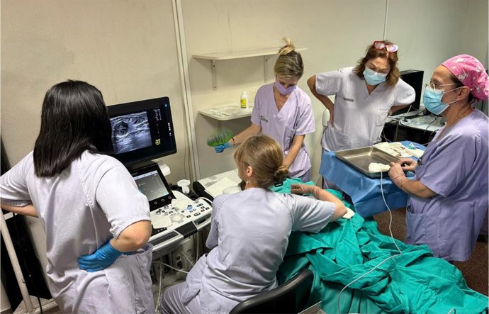 Hospital Doctor Balmis aplica "por primera vez" la crioablación para tratar cáncer de mama como alternativa a la cirugía.