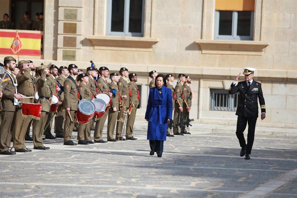 La ministra de Defensa, Margarita Robles, presidir el acto de homenaje a los civiles y militares caídos en la guerra de Ucrania en Toledo.