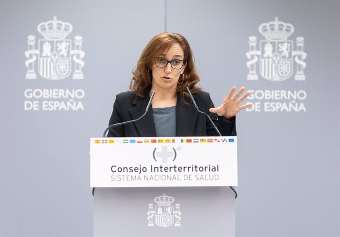 La ministra de Sanitat, Mónica García