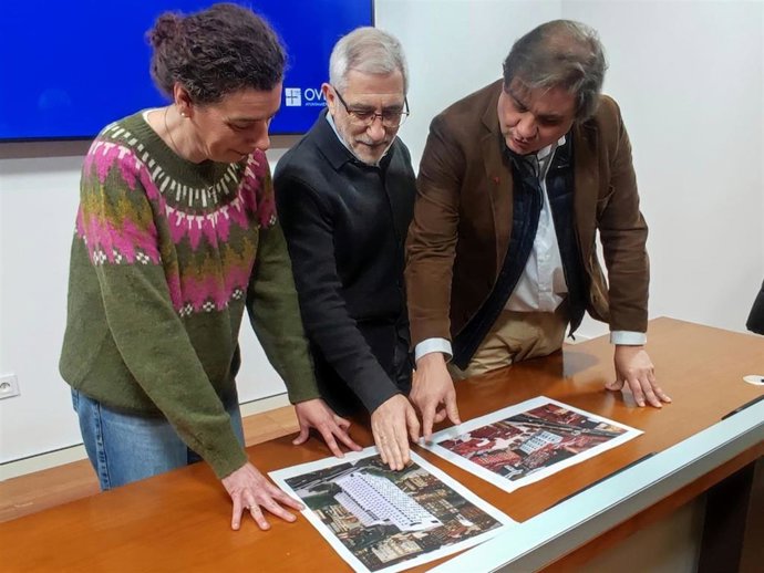 Ediles de IU-Convocatoria por Oviedo Cristina Pontón, Gaspar Llamazare y Alejandro Suárez