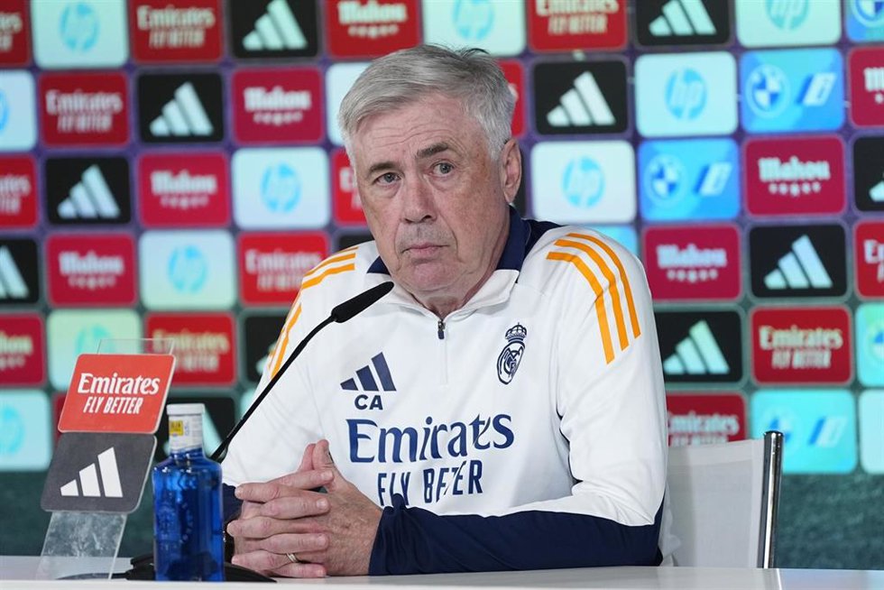 El entrenador del Real Madrid, Carlo Ancelotti, durante la rueda de prensa previa al Real Betis - Real Madrid de LaLiga EA Sports.