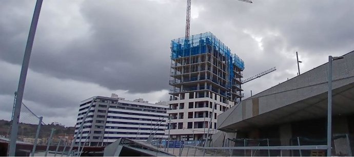 Edificio en construcción en Barakaldo (Bizkaia)