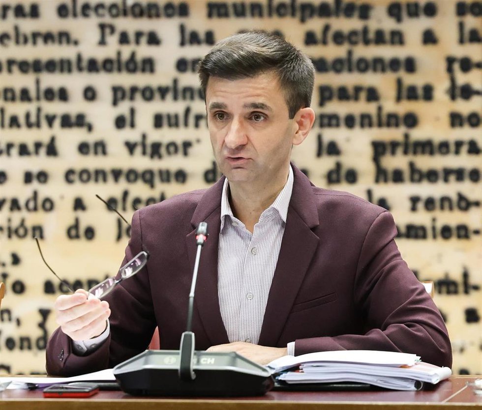El Presidente del Consejo de Administración de la Corporación RTVE, José Pablo López, comparece en la Comisión Mixta de Control Parlamentario de la Corporación RTVE y sus Sociedades, en el Senado, a 25 de febrero de 2025, en Madrid (España). Durante su 