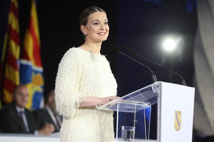 Archivo - La presidenta del Govern, Marga Prohens, interviene durante la entrega de la Medalla de Oro de Baleares de 2024.