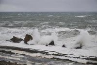 Mejora la meteorología este sábado en Andalucía, con aviso por oleaje y lluvias en el levante almeriense