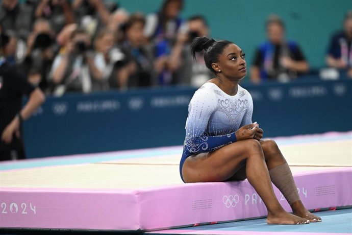 Archivo - 05 August 2024, France, Paris: USA's Simone Biles reacts after her routine in the women's balance beam final at the Bercy Arena on the tenth day of the 2024 Paris Olympic Games in France. Photo: Marijan Murat/dpa