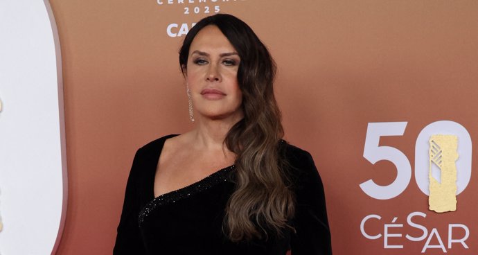 Karla Sofía Gasón reparace en los premios Cesar