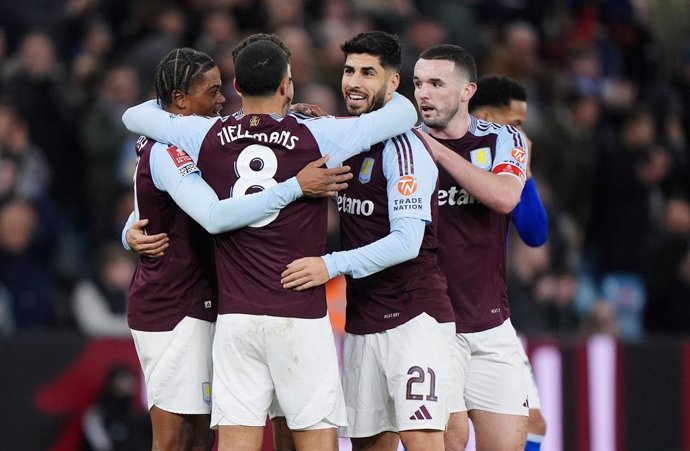 28 February 2025, United Kingdom, Birmingham: Aston Villa's Marco Asensio (2nd R) celebrates scoring his side's second goal with team-mates during the English FA Cup fifth round soccer match between Aston Villa and Cardiff City at Villa Park. Photo: Bradl