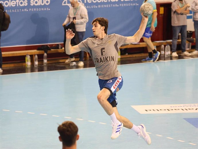 Pablo Urdangarin en el partido de Fraikin BM Granollers vs Recoletas At. Valladolid en el Polideportivo Huerta del Rey a 28 de Febrero de 2025 en Valladolid (España).