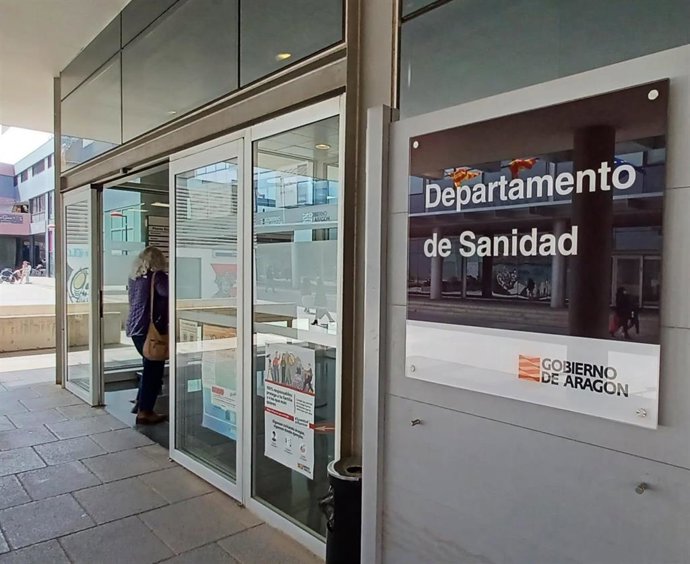 Archivo - Entrada del Departamento de Sanidad.