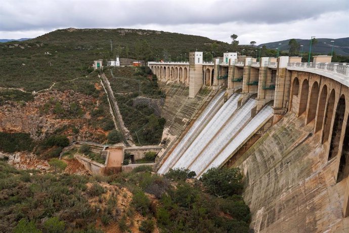 Archivo - Embalse de Forata, a 7 de noviembre de 2024, en Yátova, Valencia