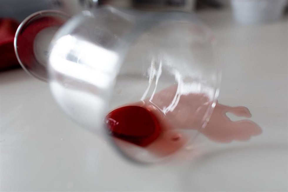 Archivo - Una copa de vino tinto.