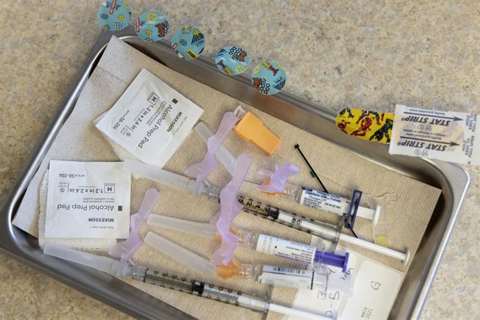 Archivo - Arquivo - 8 de novembro de 2022: Vacinas incluindo varicela, hepatite A, prevnar e sarampo, caxumba e rubéola no Lurie Children's Primary Care Ă˘˘ Town & Country Pediatrics em 18 de outubro de 2022, em Chicago.