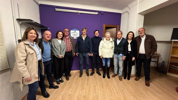Foto de familia tras la reunión del Grupo Popular con la Federación Ciudadanos por Jaén.