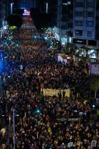 Una nueva manifestación exige la "inexcusable" dimisión de Mazón cuatro meses después de la dana: "Es una burla"