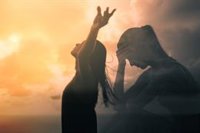 La paradoja de la felicidad: por qué esforzarte por ser feliz te hace más infeliz (y cómo evitarlo)
