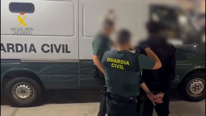 Detenido por intentar atropellar a dos vecinos con los que tenía problemas en Vecindario (Gran Canaria)