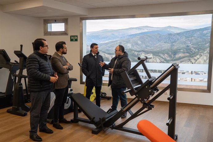 Almería.-Diputación.-Sust.- Acometen construcción de nuevo depósito y adaptación a gimnasio de un almacén en Alcolea