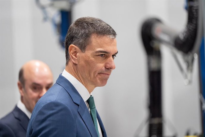 O Presidente do Governo, Pedro Sánchez, durante a inaugurao do centro avanado de fabricao aeroespacial (ADMIRE) da ITP Aero no Parque Tecnológico N 300, em 27 de fevereiro de 2025, em Zamudio, Vizcaya, País Basco (Espanha). A empresa ITP Aero