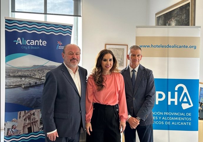 Cátedra de Turismo Ciudad de Alicante firma un acuerdo con APHA para realizar modelos predictivos de ocupación