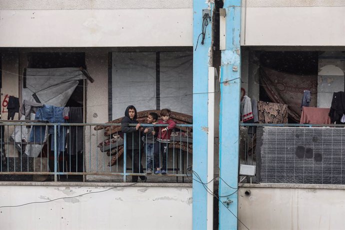 February 5, 2025, Gaza City, Gaza Strip, Palestinian Territory: Displaced Palestinians inside a school run by the United Nations Relief and Works Agency (UNRWA) in Gaza City, on February 5, 2025, during a ceasefire agreement in the war between Israel and 