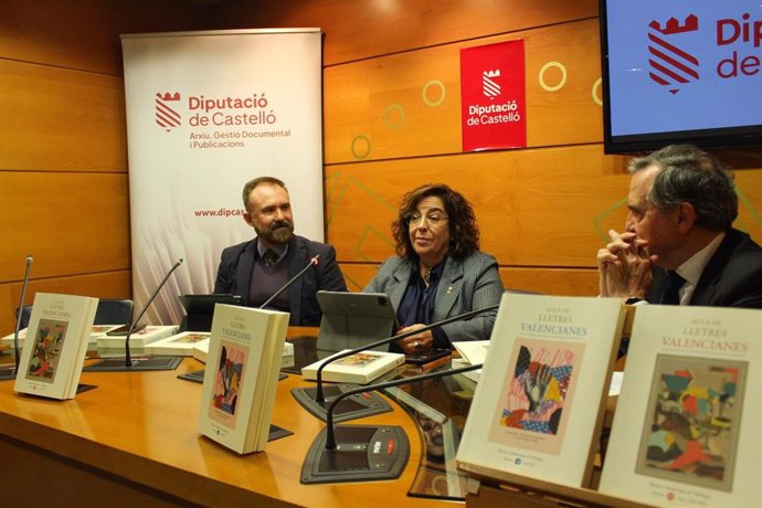 La Diputación de Castellón acoge la presentación de los números 9 y 10 de la revista Aula de Lletres Valencianes