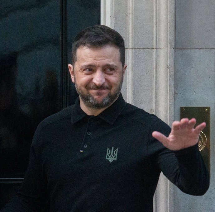 1º de março de 2025, Londres, Inglaterra, Reino Unido: O presidente da Ucrânia, VOLODYMYR ZELENSKYY, chega à 10 Downing Street para se reunir com o primeiro-ministro do Reino Unido, Keir Starmer.