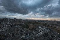 Israel confirma un ataque contra "dos sospechosos" en el sur de la Franja pese al alto el fuego