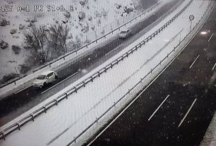 Archivo - Imagen de una cámara de la DGT en la autovía A-1 en la provincia de Segovia.