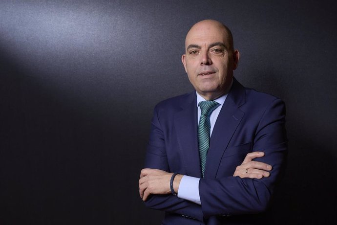 El presidente de ATA, Lorenzo Amor, posa para Europa Press, en Madrid (España)      