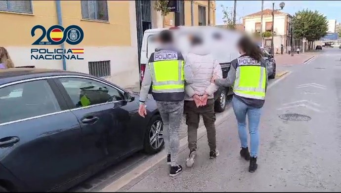 La Policía Nacional detiene a un varón por tentativa de homicidio tras una agresión con arma blanca a una mujer