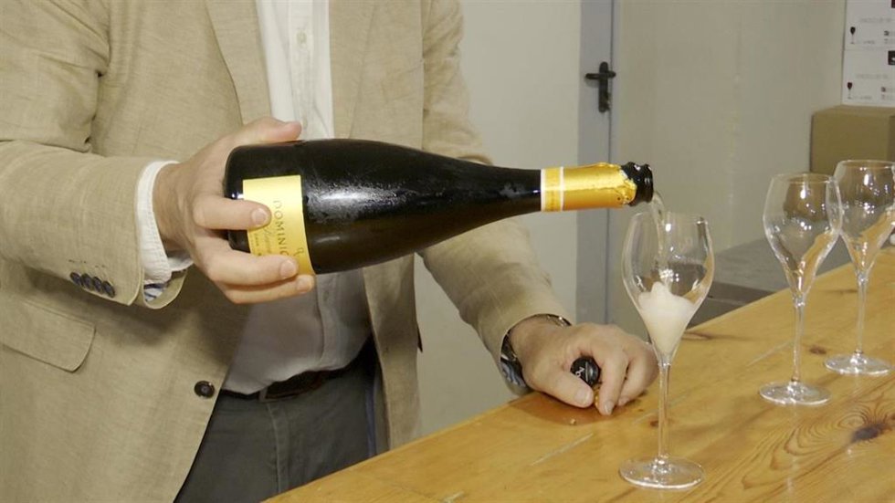 Archivo - Botella de cava