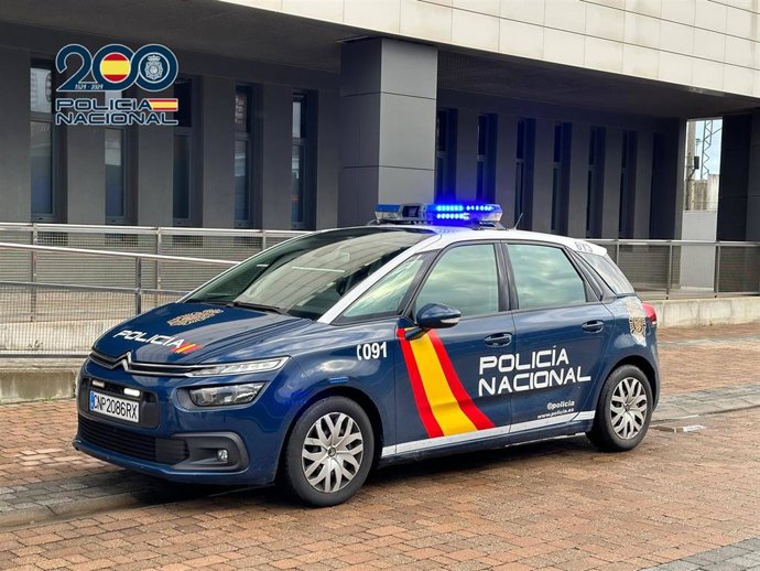 Archivo - Coche de Policía Nacional